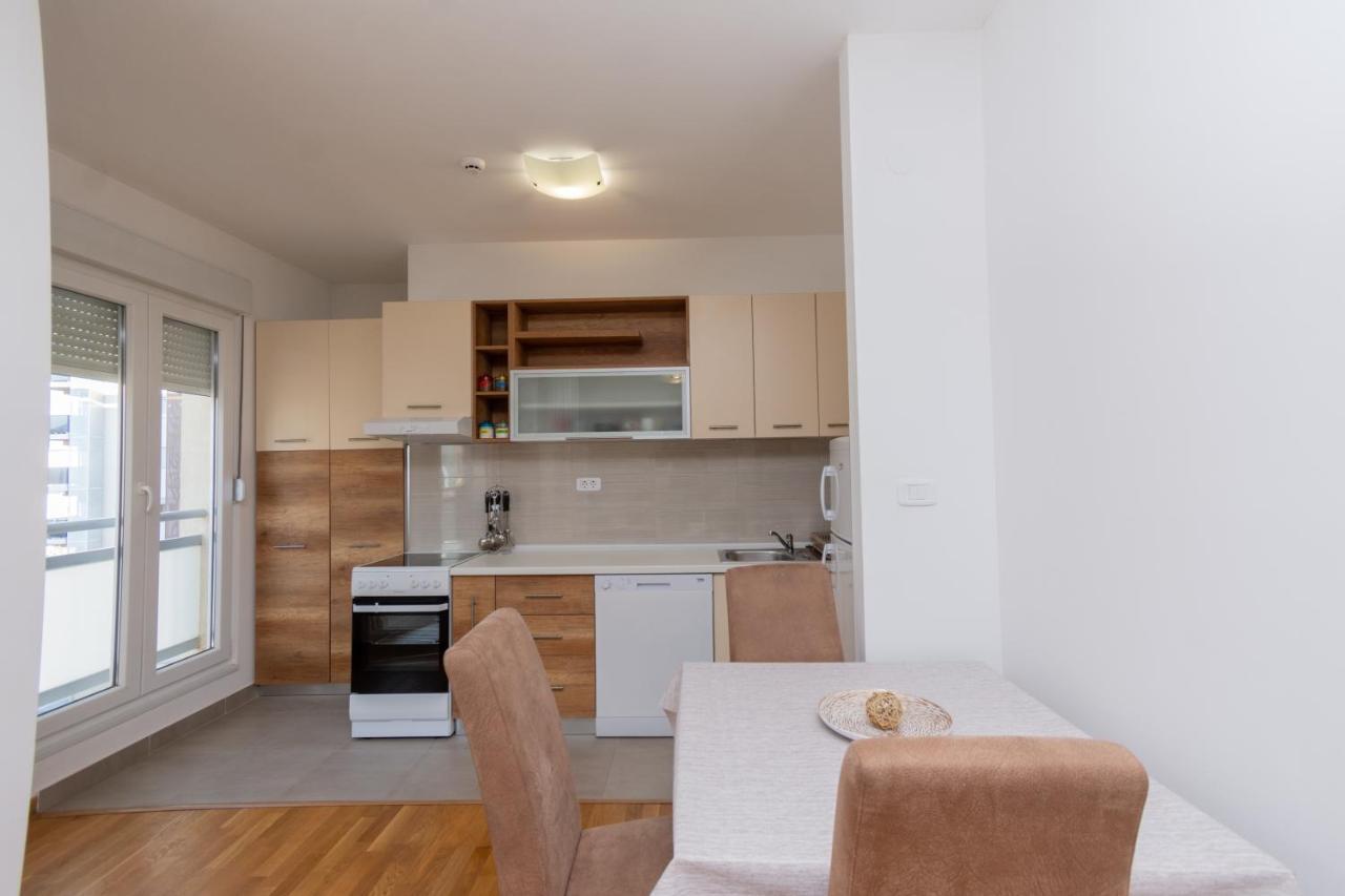 City Compass Apartment 2 포드고리차 외부 사진