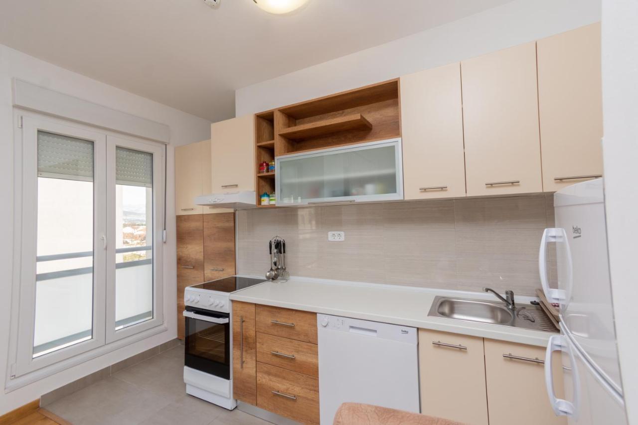 City Compass Apartment 2 포드고리차 외부 사진