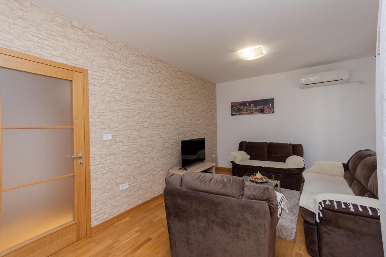 City Compass Apartment 2 포드고리차 외부 사진